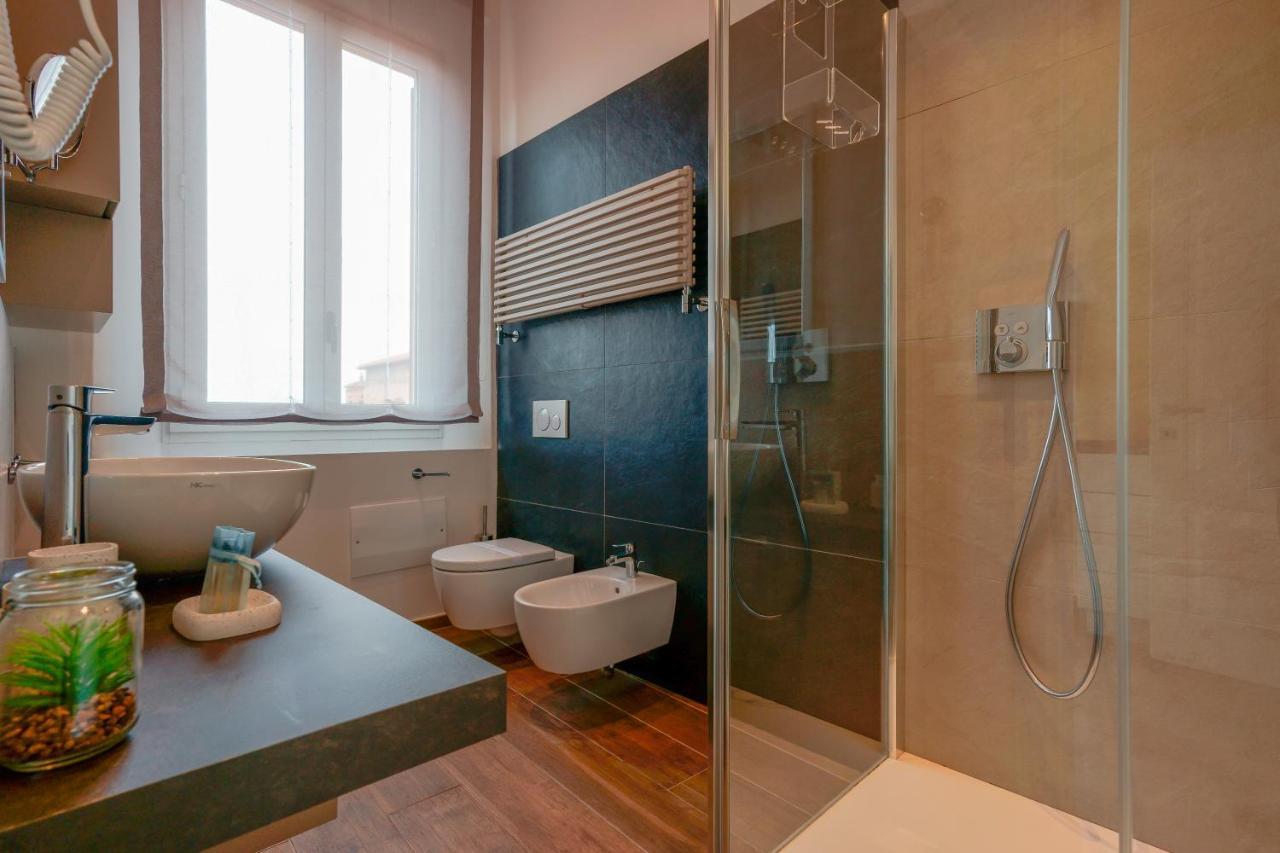 Bed and Breakfast Attico Di Via D'Azeglio à Bologne Extérieur photo