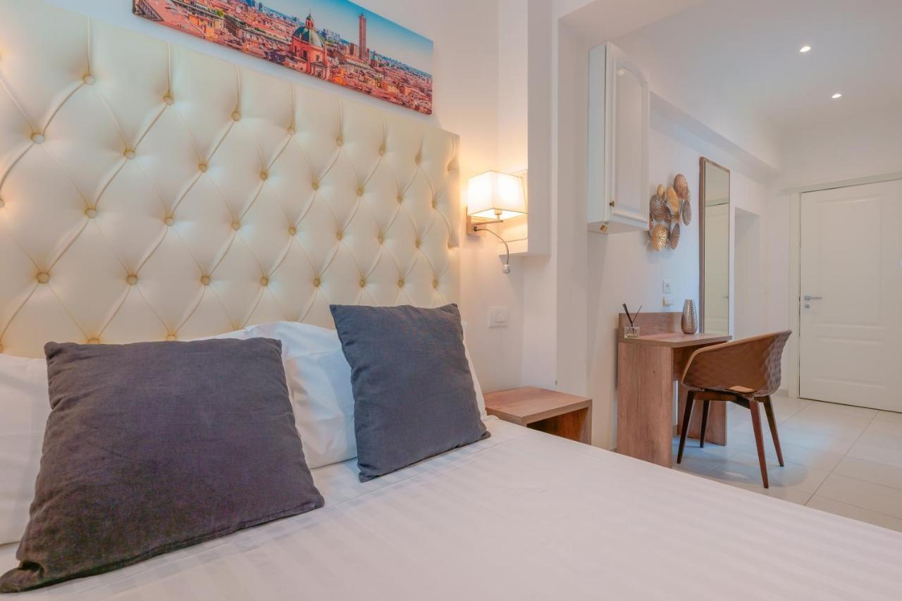 Bed and Breakfast Attico Di Via D'Azeglio à Bologne Extérieur photo