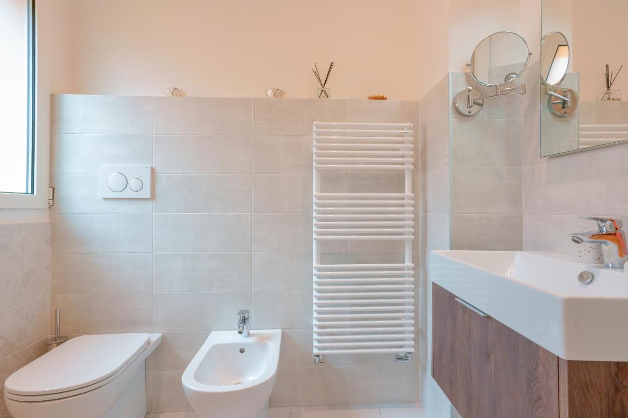 Bed and Breakfast Attico Di Via D'Azeglio à Bologne Extérieur photo